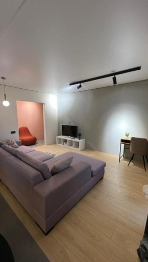 2 room Modern Apartment View